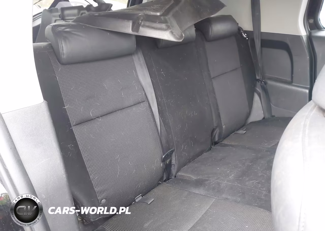 2010 Toyota Fj Cruiser VIN:JTEBU4BFXAK075506 - 8