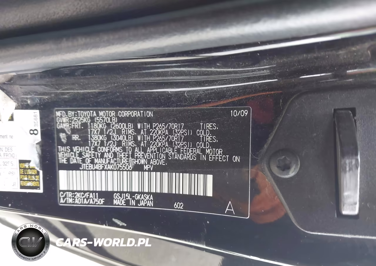 2010 Toyota Fj Cruiser VIN:JTEBU4BFXAK075506 - 9