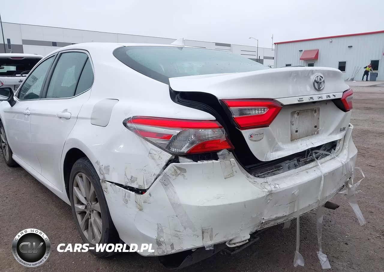 2019 Toyota Camry Le VIN:4T1B11HKXKU259605 - 6