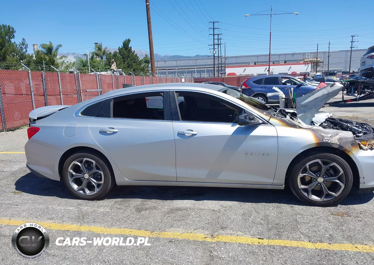 2019 Chevrolet Malibu Rs VIN:1G1ZG5ST4KF206857 - 13