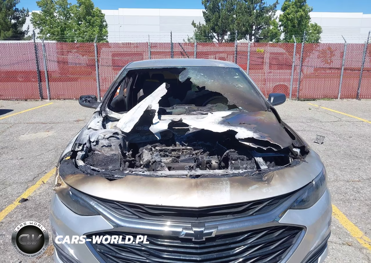 2019 Chevrolet Malibu Rs VIN:1G1ZG5ST4KF206857 - 6