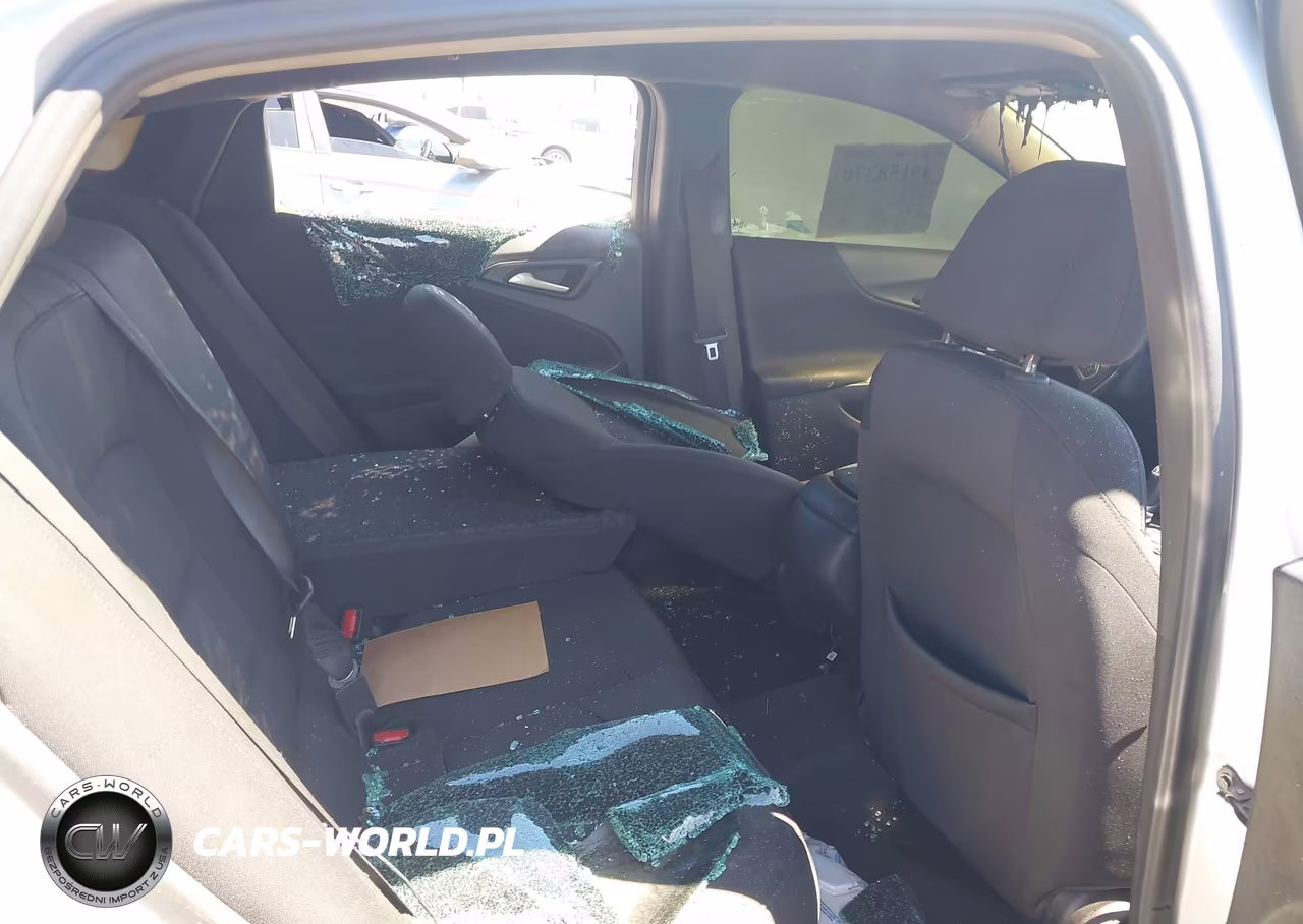 2019 Chevrolet Malibu Rs VIN:1G1ZG5ST4KF206857 - 8
