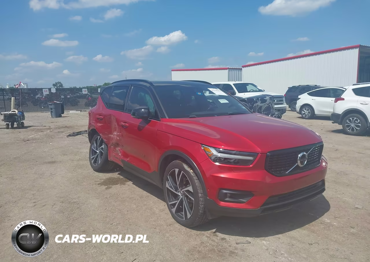 2021 Volvo Xc40 T5 R-Design