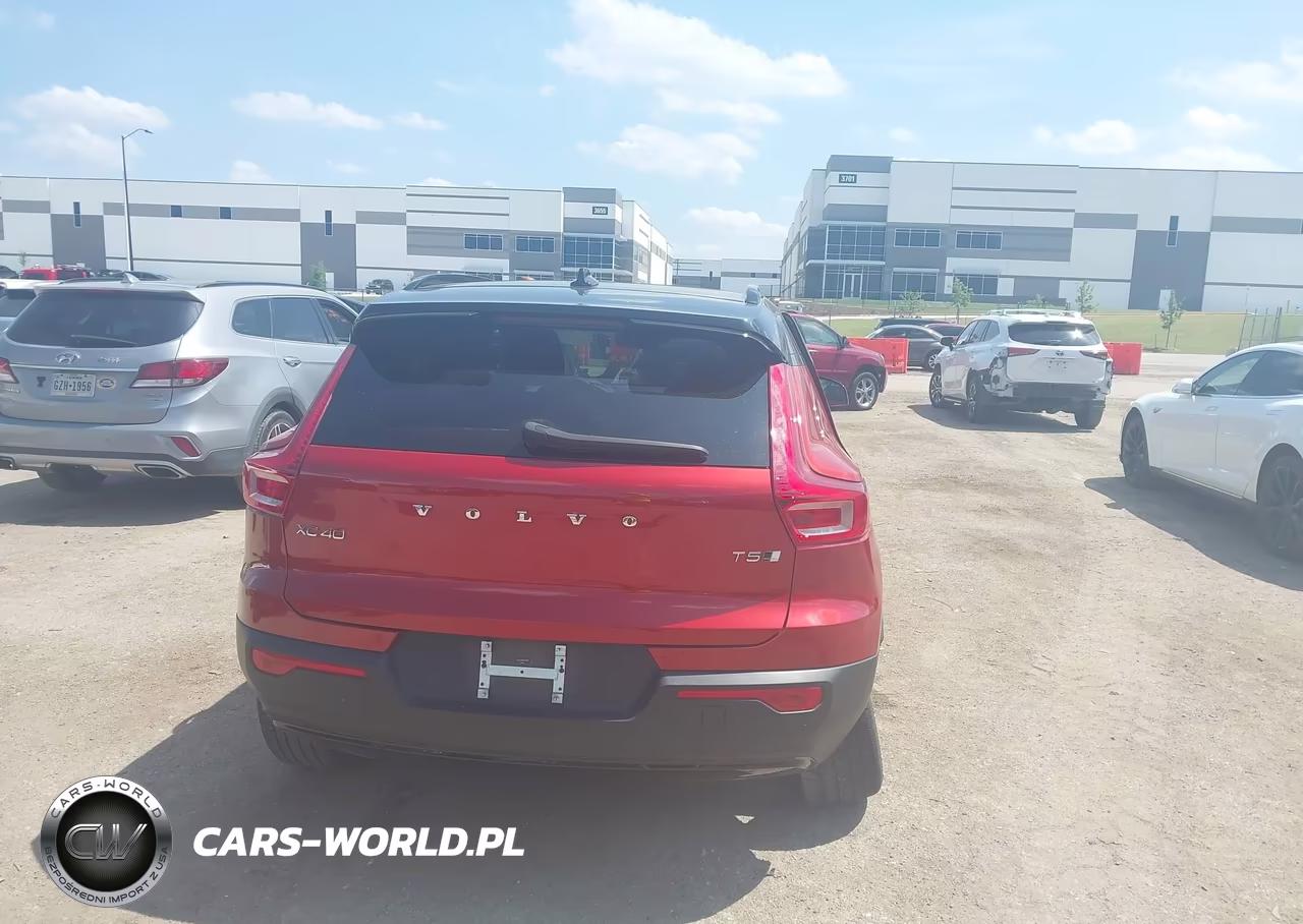 2021 Volvo Xc40 T5 R-Design VIN:YV4162UM0M2466465 - 16