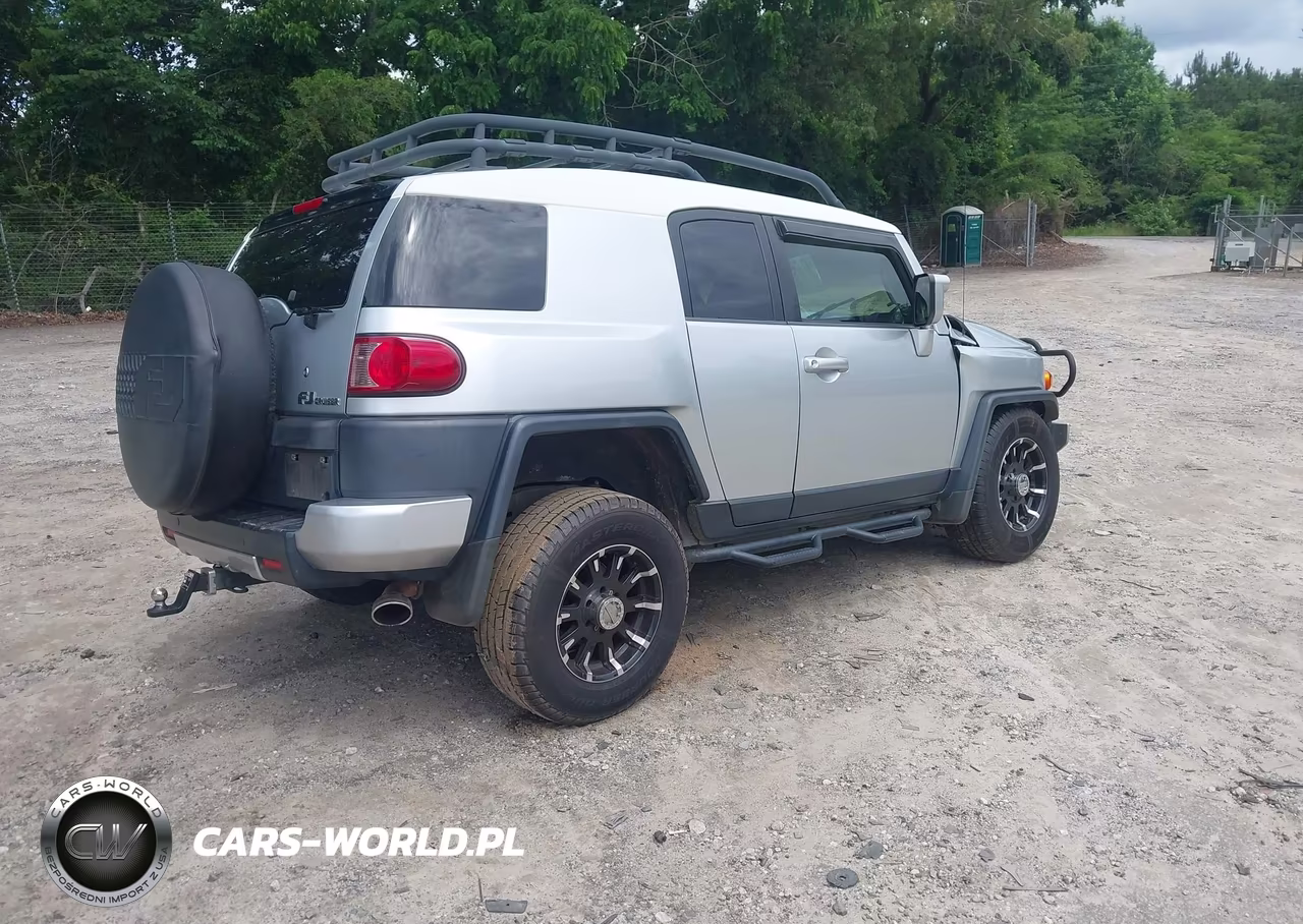 2007 Toyota Fj Cruiser VIN:JTEZU11F570009531 - 4