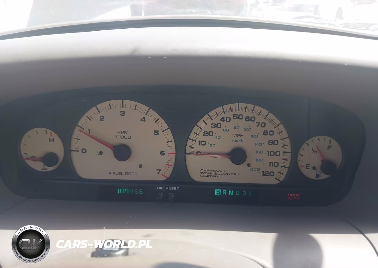 1999 Chrysler Town & Country Limited VIN:1C4GP64L0XB807389 - 7