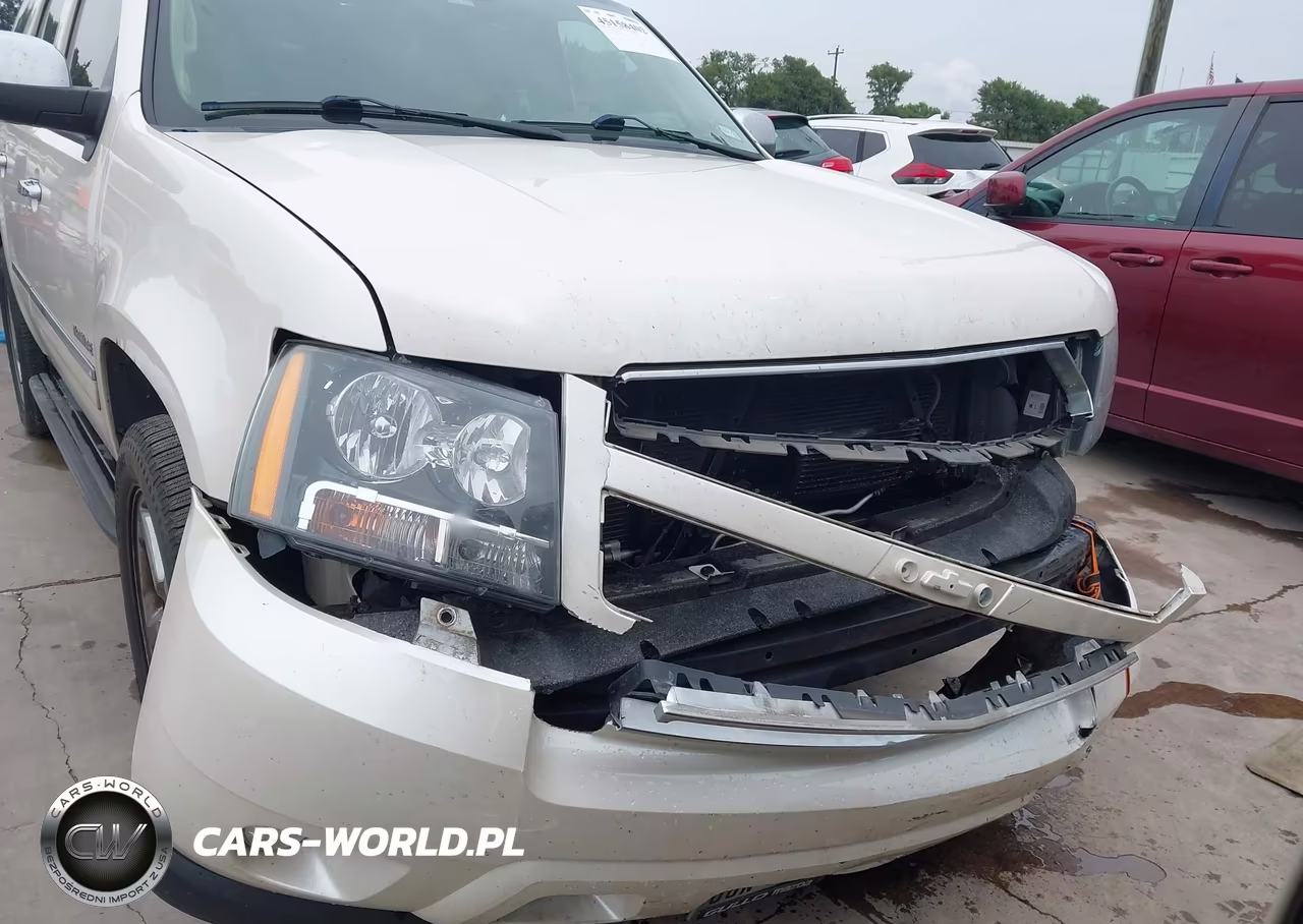 2012 Chevrolet Tahoe Ltz VIN:1GNSCCE05CR304068 - 12
