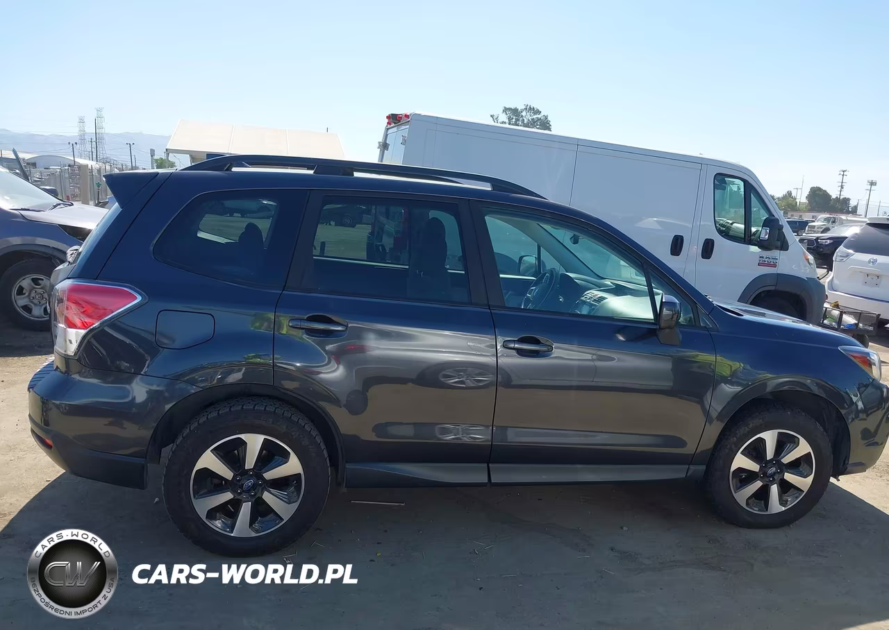 2018 Subaru Forester 2.5I Premium VIN:JF2SJAGC3JH429133 - 14