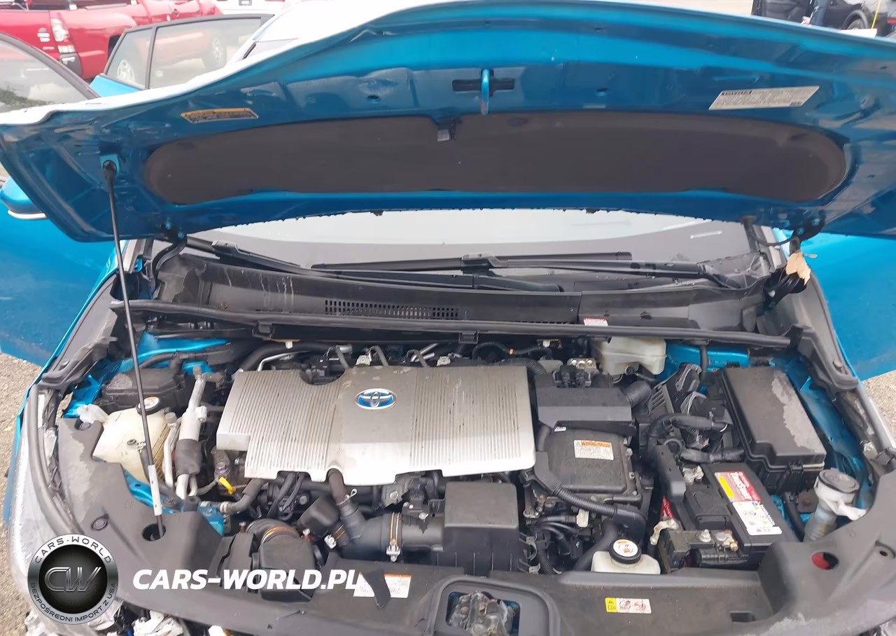2020 Toyota Prius Prime Limited VIN:JTDKARFP4L3135774 - 10