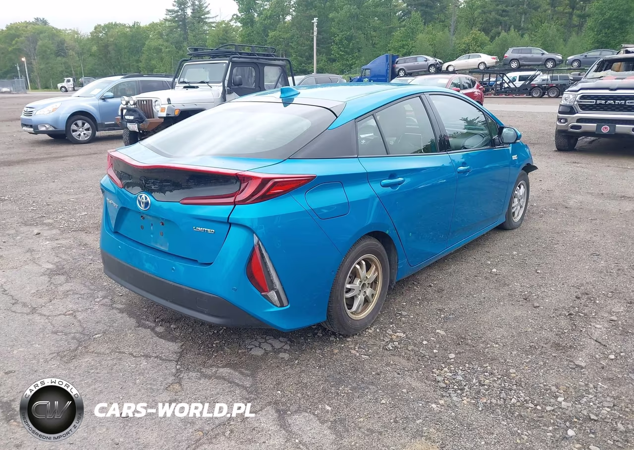 2020 Toyota Prius Prime Limited VIN:JTDKARFP4L3135774 - 4