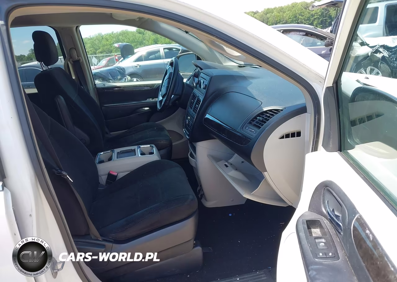 2012 Dodge Grand Caravan Crew VIN:2C4RDGDG0CR113131 - 5