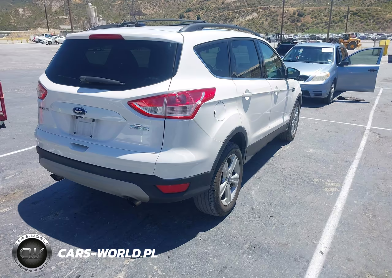 2016 Ford Escape Se VIN:1FMCU0G94GUA45415 - 4