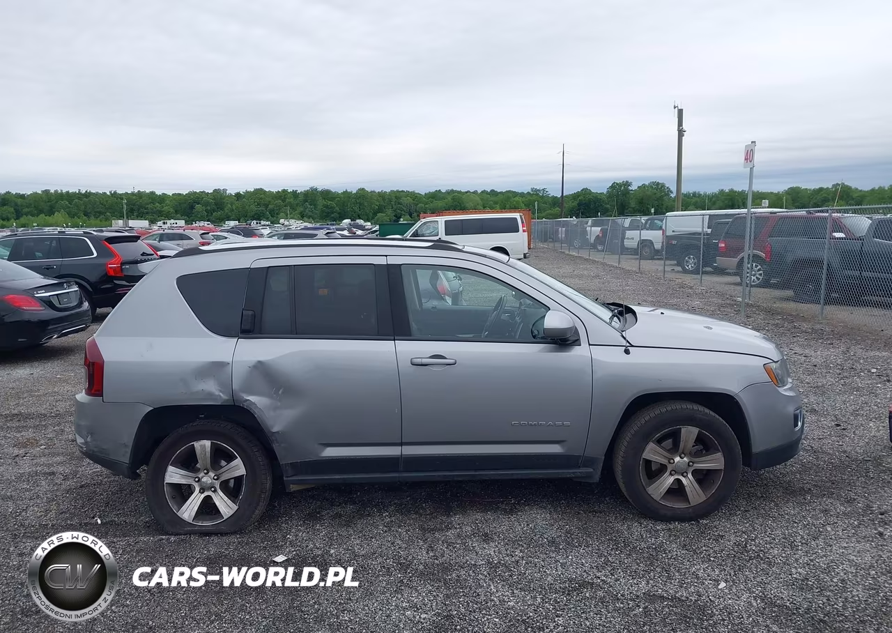 2016 Jeep Compass High Altitude Edition VIN:1C4NJDEBXGD598833 - 13