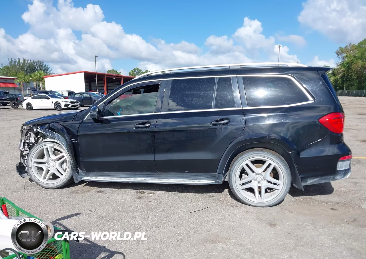 2013 Mercedes-Benz Gl 550 4Matic VIN:4JGDF7DE5DA119978 - 15
