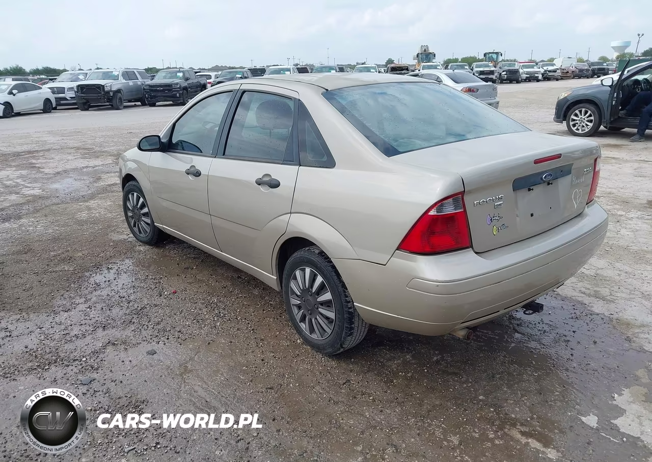 2006 Ford Focus Zx4 VIN:1FAFP34N26W256830 - 3