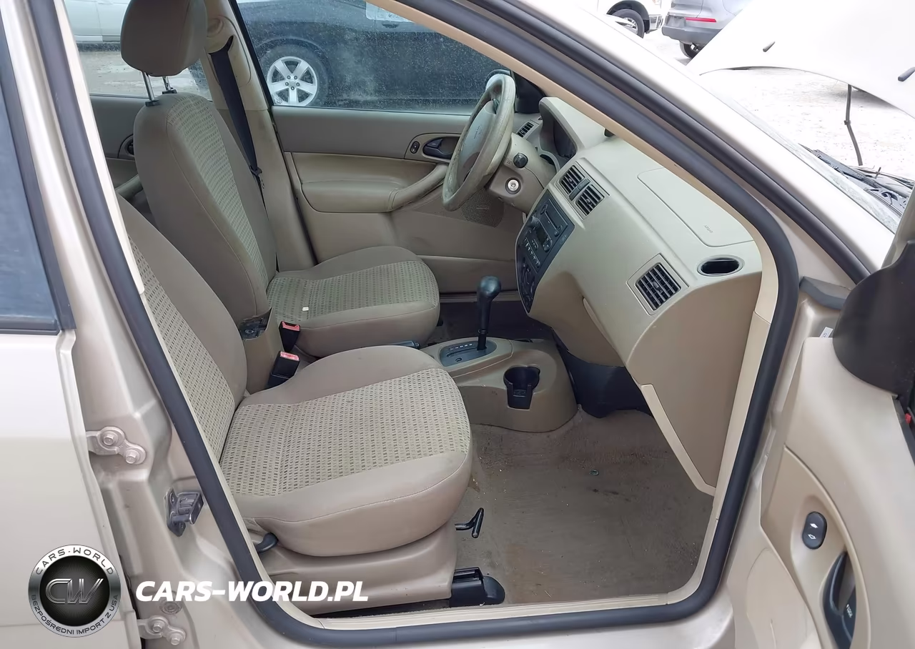 2006 Ford Focus Zx4 VIN:1FAFP34N26W256830 - 5