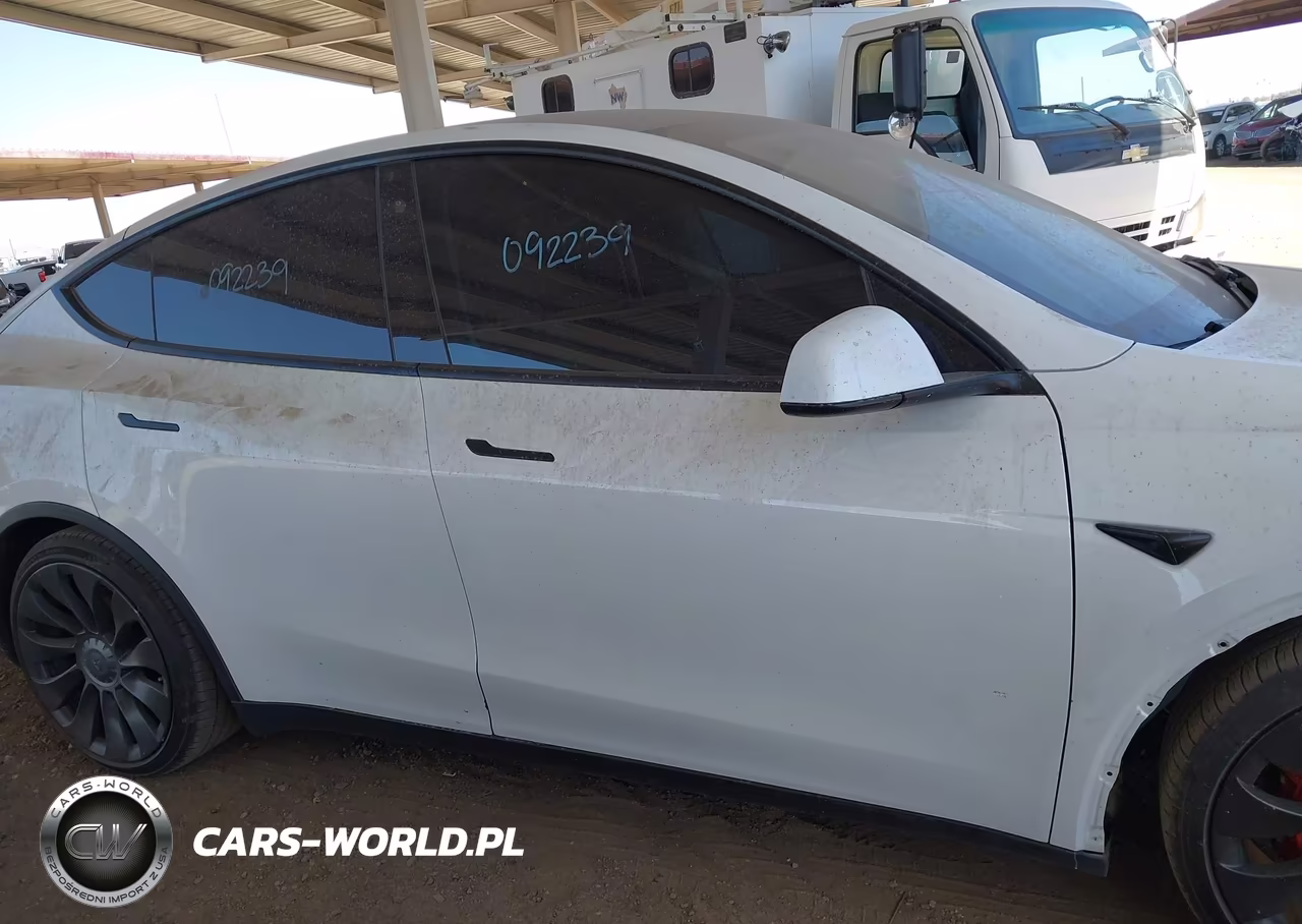 2021 Tesla Model Y Performance Dual Motor All-Wheel Drive VIN:5YJYGDEF6MF092239 - 13