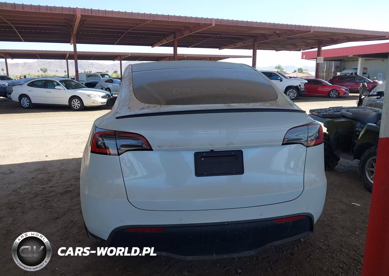 2021 Tesla Model Y Performance Dual Motor All-Wheel Drive VIN:5YJYGDEF6MF092239 - 16