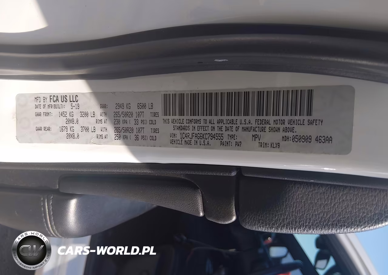 2019 Jeep Grand Cherokee Altitude 4X4 VIN:1C4RJFAG6KC794555 - 9