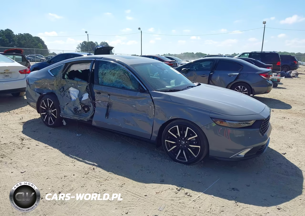 2024 Honda Accord Hybrid Touring – zdjęcie 1 z 17