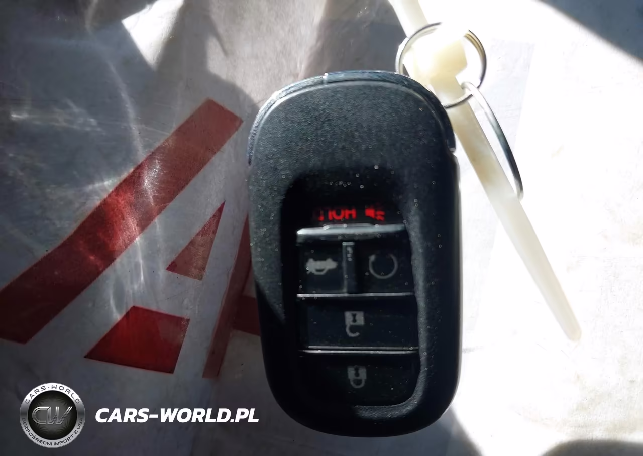 2024 Honda Accord Hybrid Touring VIN:1HGCY2F86RA065474 - 11