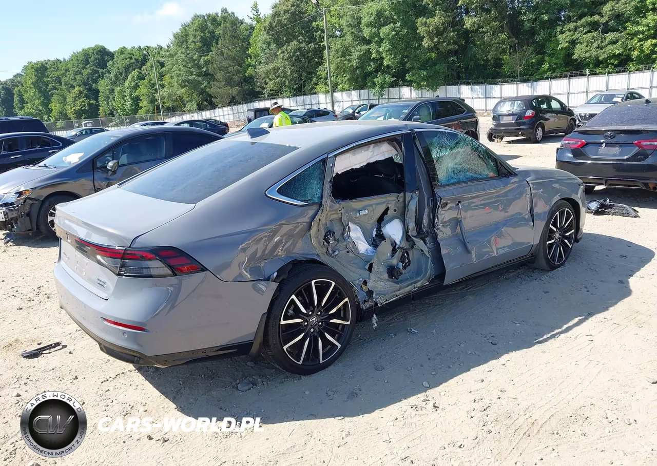 2024 Honda Accord Hybrid Touring VIN:1HGCY2F86RA065474 - 4