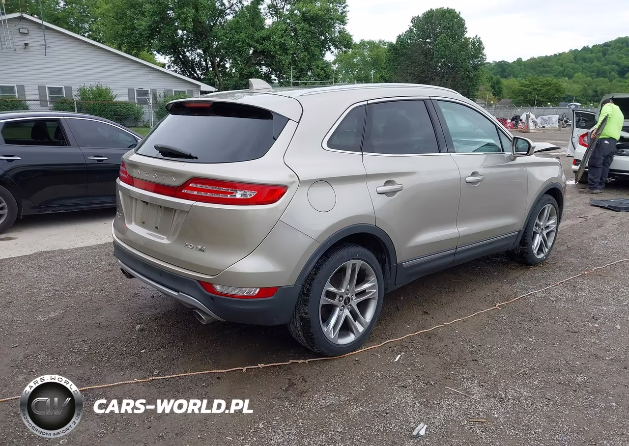 2015 Lincoln Mkc VIN:5LMCJ2A99FUJ08985 - 4