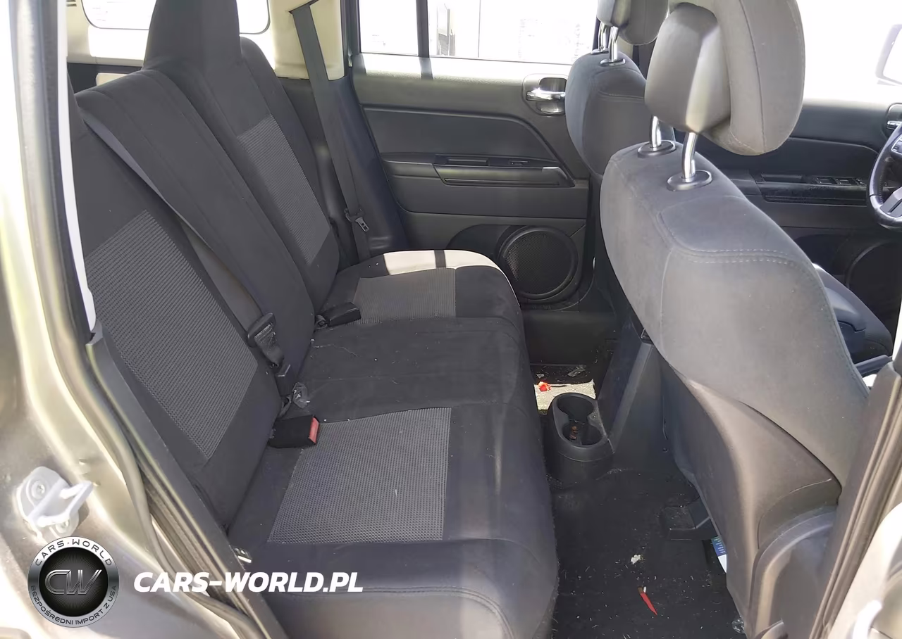 2011 Jeep Patriot Sport VIN:1J4NT1GA7BD203698 - 8