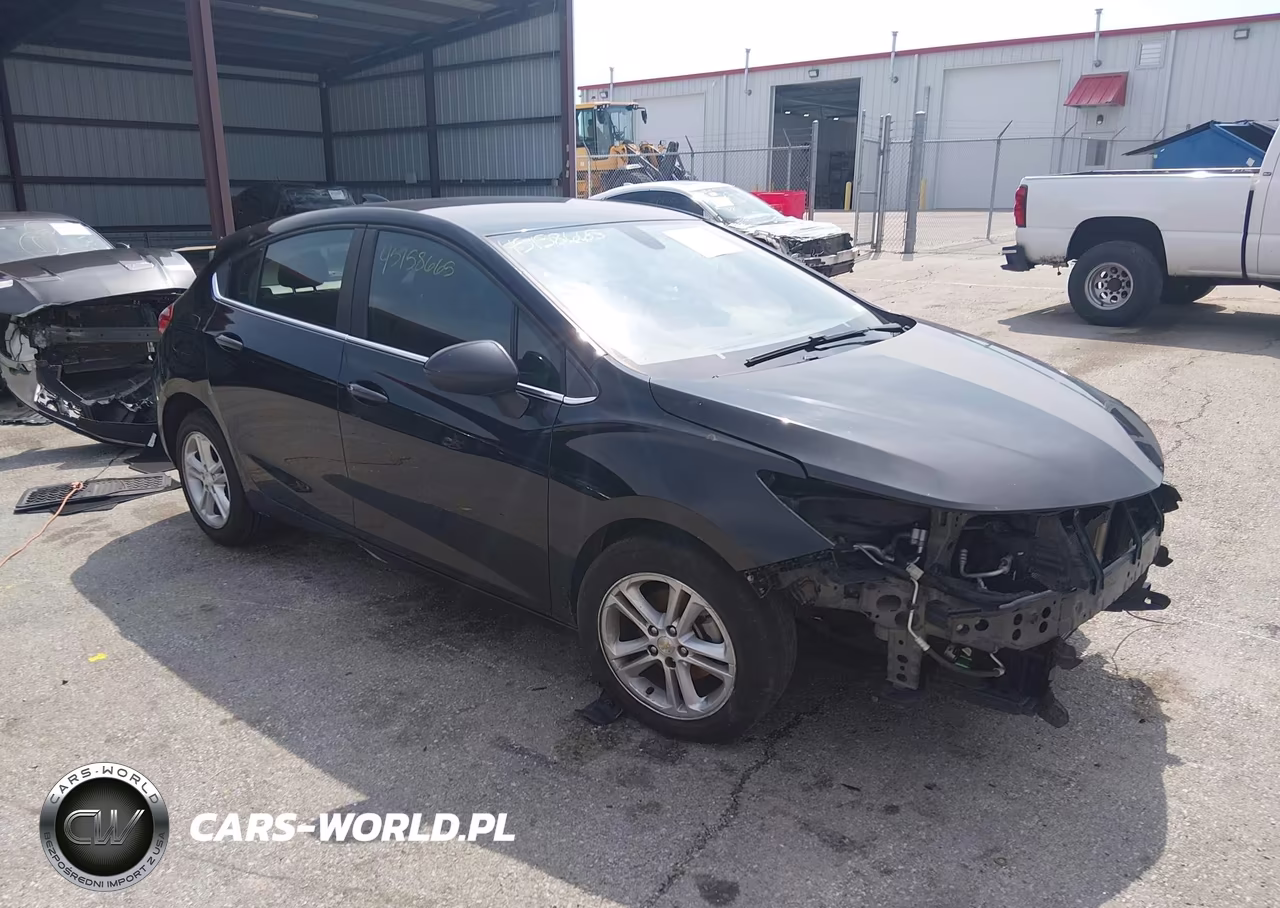 2018 Chevrolet Cruze Lt Auto – zdjęcie 1 z 17