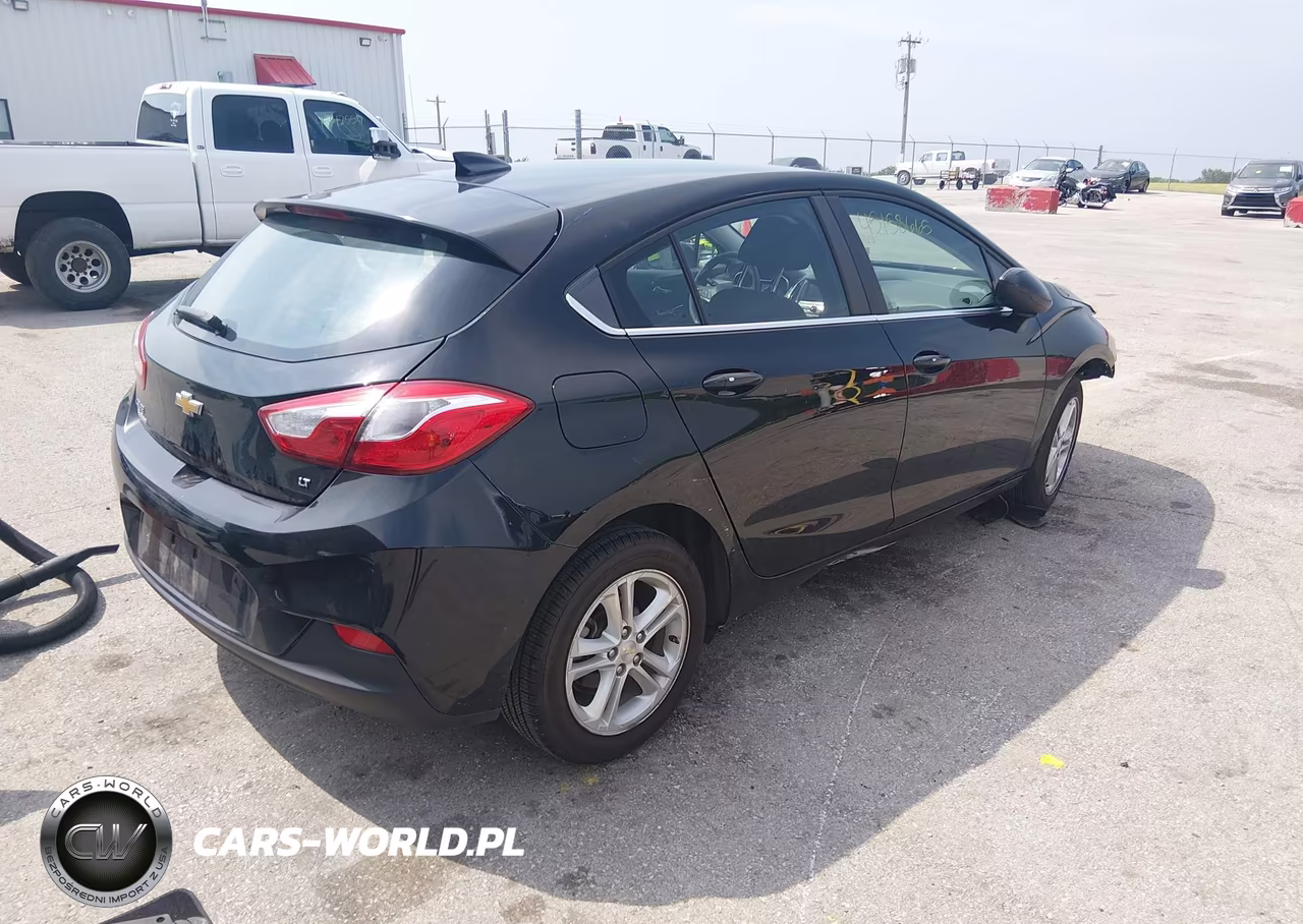 2018 Chevrolet Cruze Lt Auto VIN:3G1BE6SM3JS557940 - 4