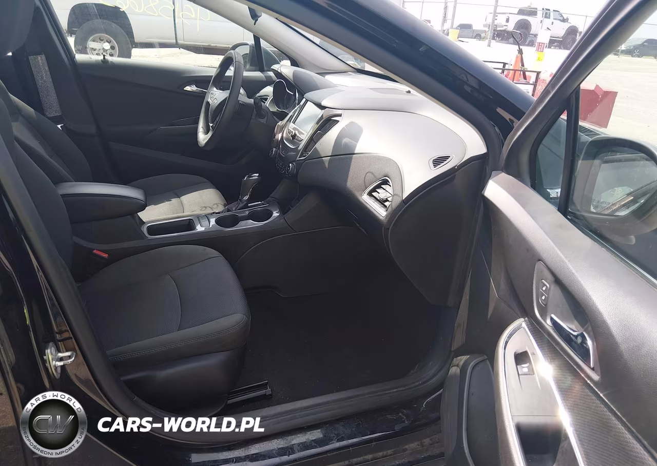 2018 Chevrolet Cruze Lt Auto VIN:3G1BE6SM3JS557940 - 5