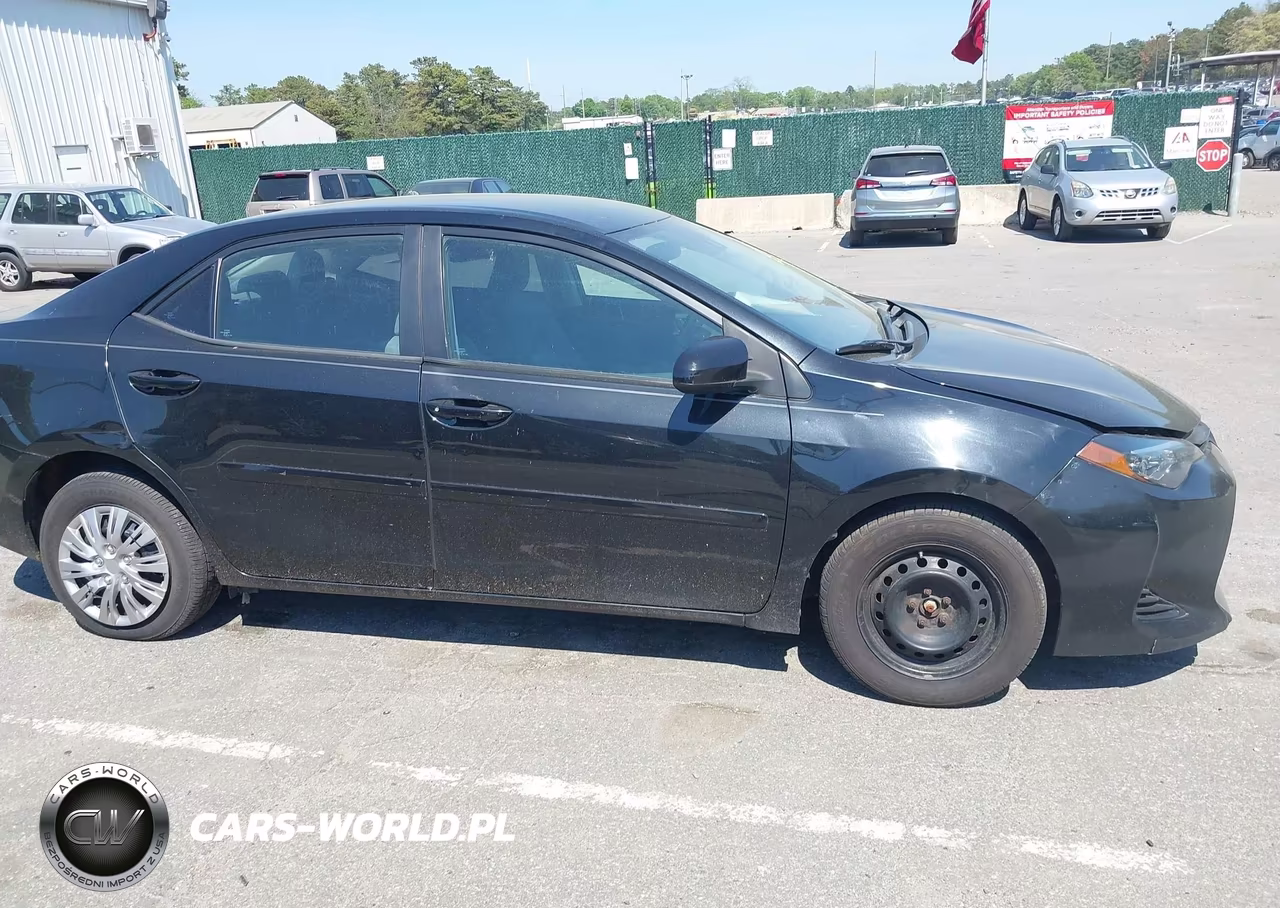 2019 Toyota Corolla L VIN:2T1BURHE9KC142776 - 13