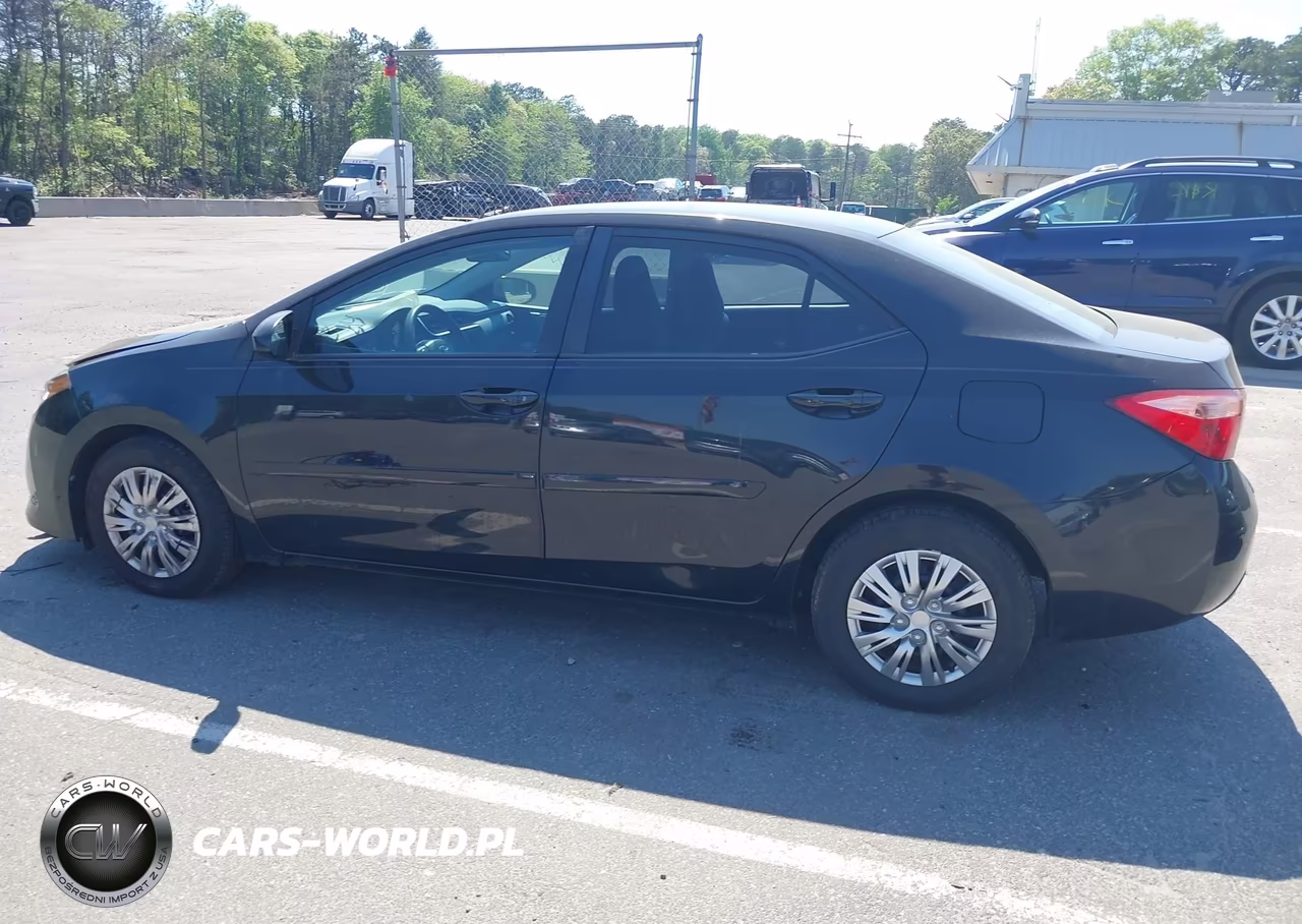 2019 Toyota Corolla L VIN:2T1BURHE9KC142776 - 14
