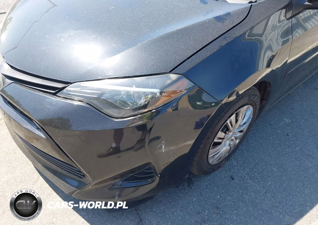 2019 Toyota Corolla L VIN:2T1BURHE9KC142776 - 17