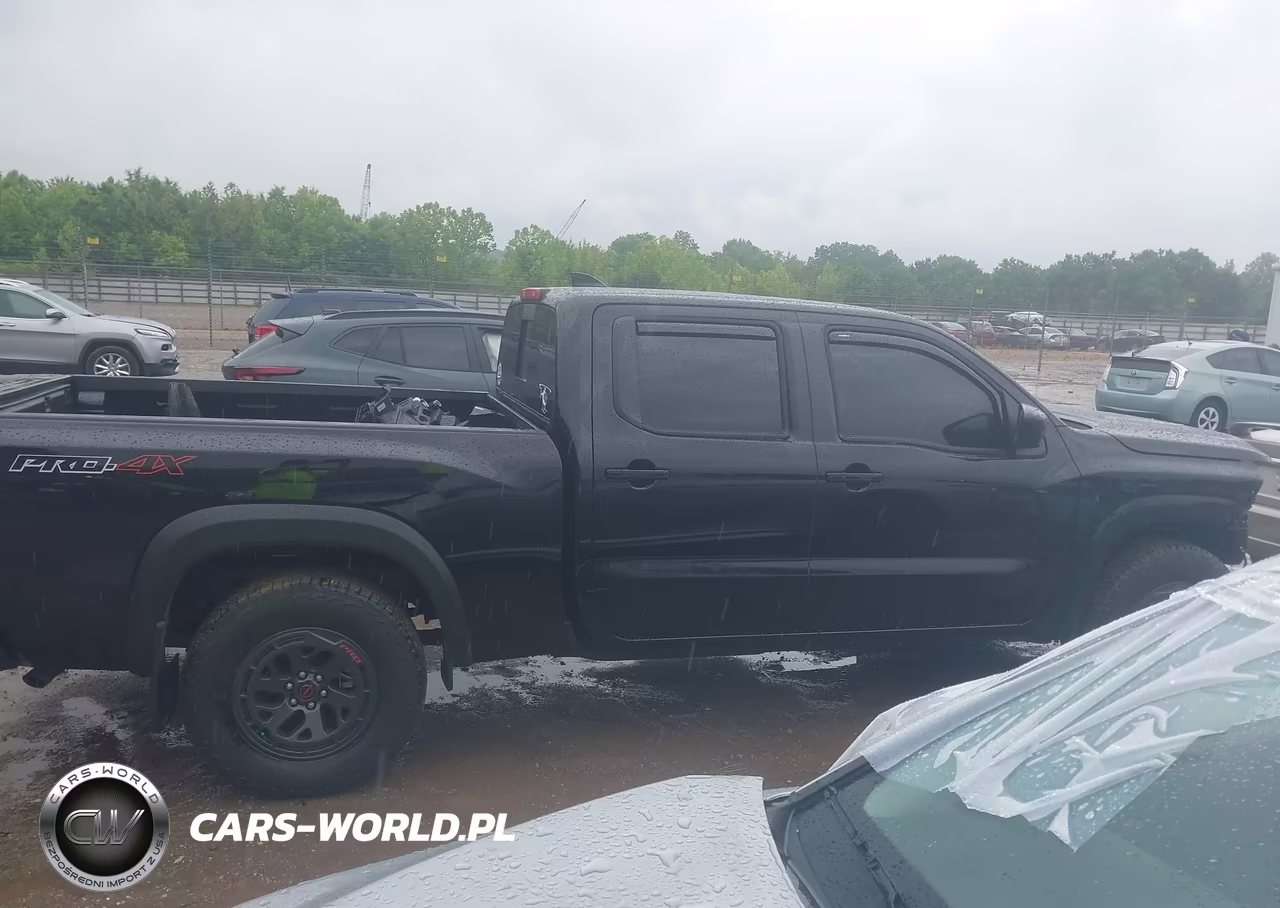 2025 Nissan Frontier Long Bed Pro-4X 4X4 VIN:1N6ED1FK1SN653514 - 13