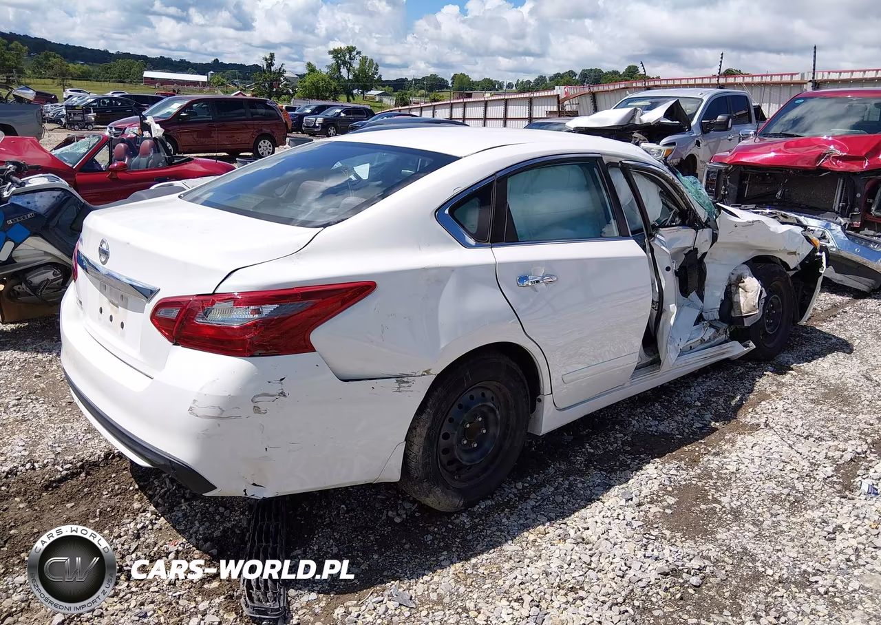 2018 Nissan Altima 2.5 S VIN:1N4AL3AP4JC273280 - 4