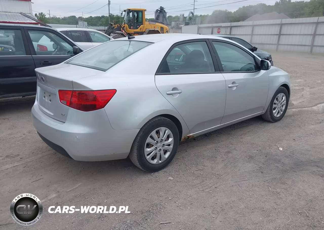 2013 Kia Forte Ex VIN:KNAFU4A25D5690811 - 4