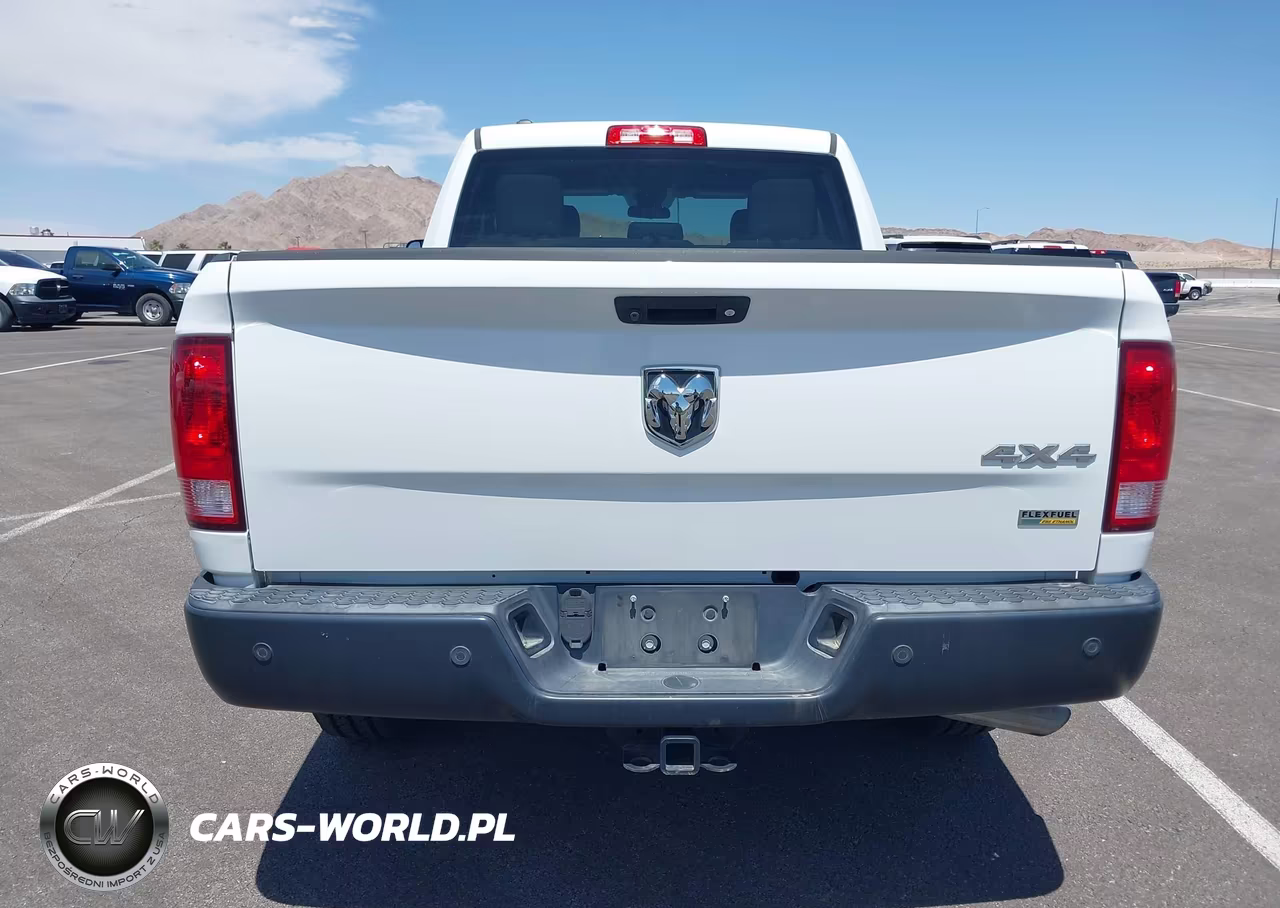 2018 Ram 1500 Tradesman 4X4 6'4 Box VIN:1C6RR7FG5JS297175 - 14