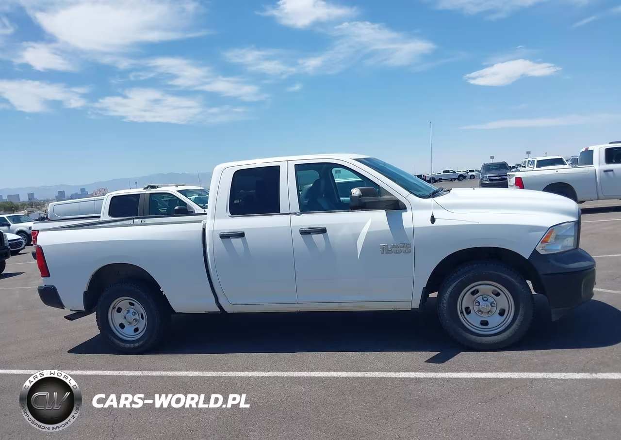 2018 Ram 1500 Tradesman 4X4 6'4 Box VIN:1C6RR7FG5JS297175 - 17