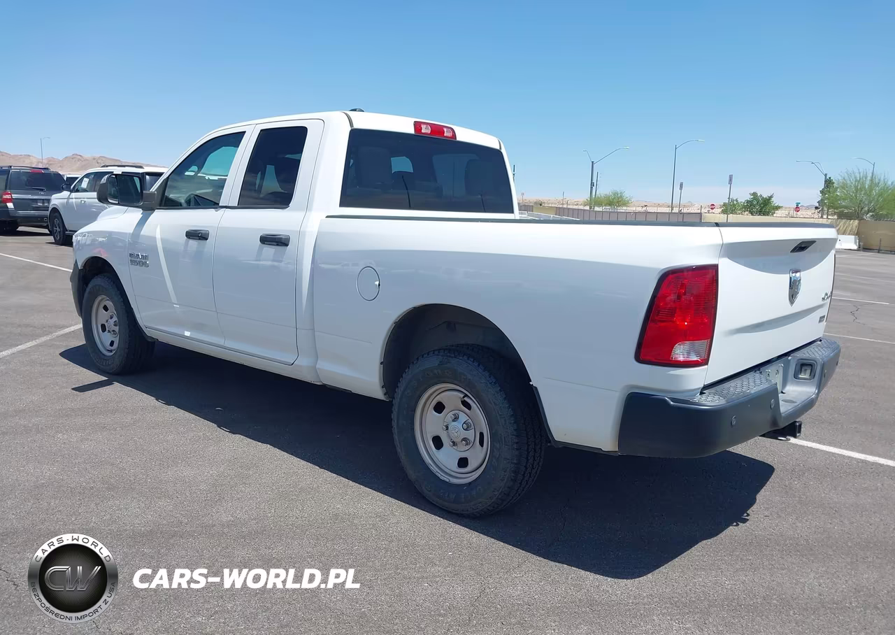2018 Ram 1500 Tradesman 4X4 6'4 Box VIN:1C6RR7FG5JS297175 - 3