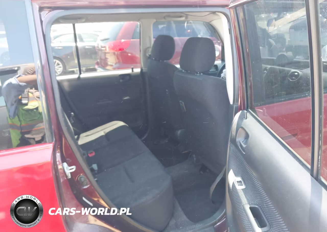 2004 Scion Xb VIN:JTLKT324940152323 - 8