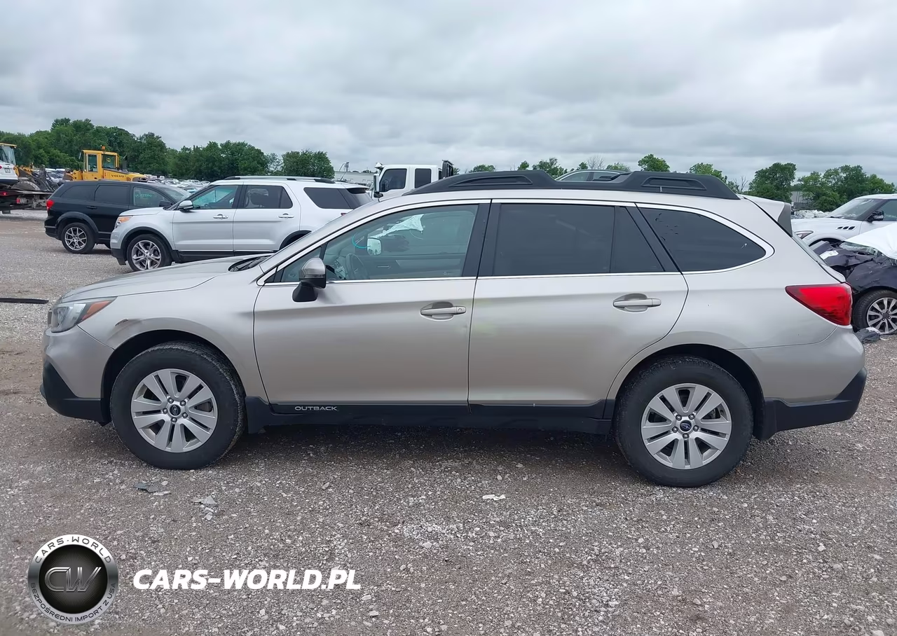2019 Subaru Outback 2.5I Premium VIN:4S4BSAHC4K3302296 - 14
