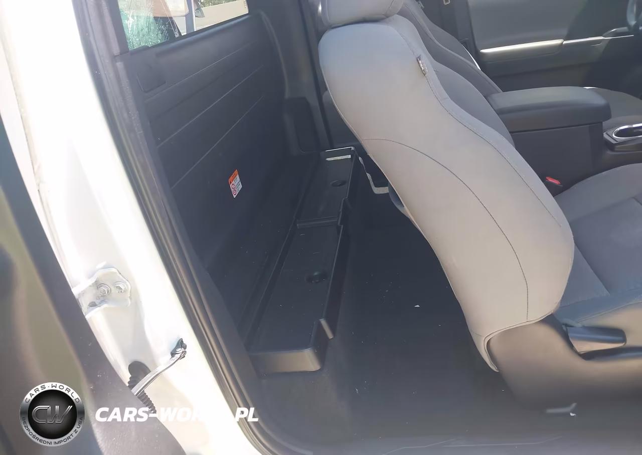 2019 Toyota Tacoma Sr VIN:5TFRX5GN1KX132843 - 8