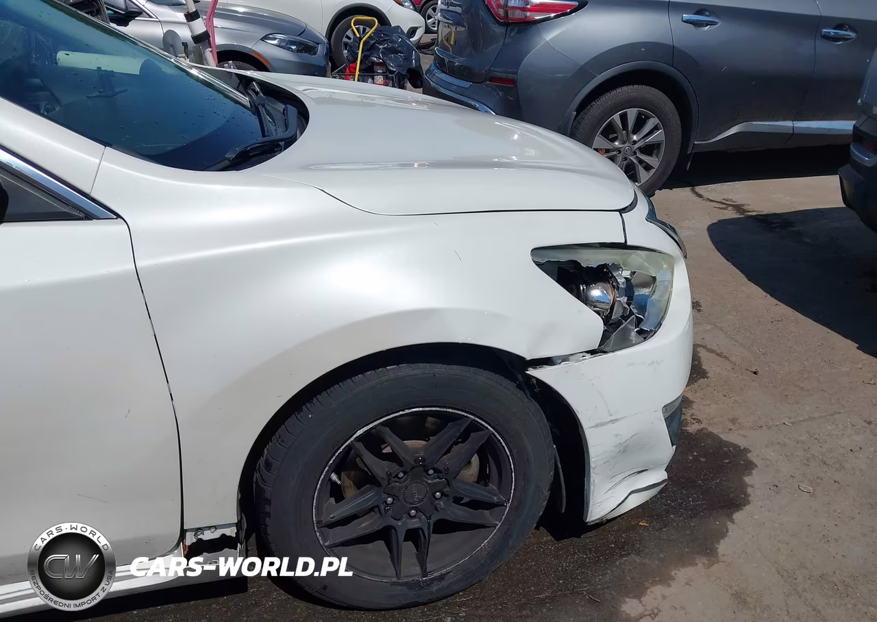 2014 Nissan Altima 2.5 S VIN:1N4AL3AP2EN357155 - 17