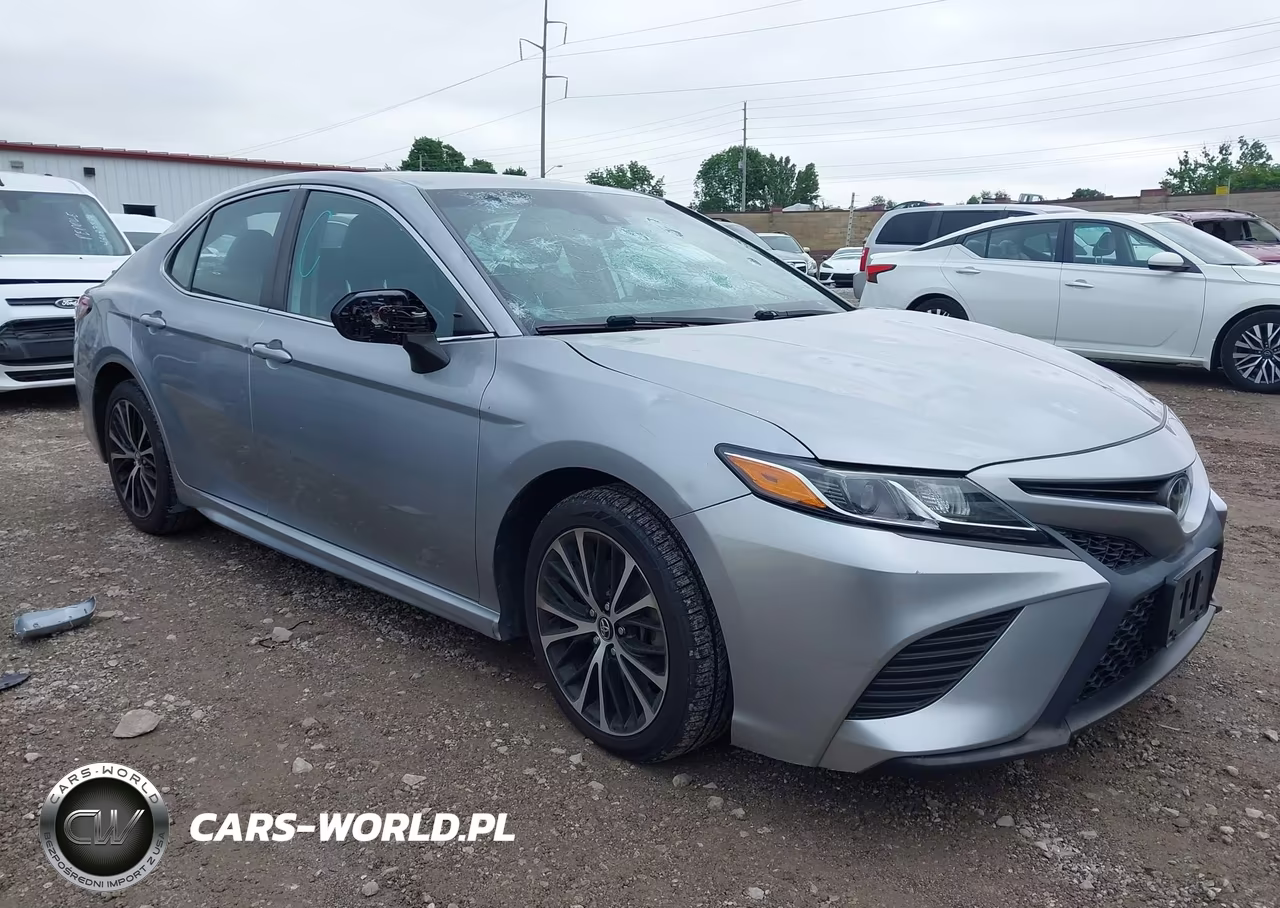 2020 Toyota Camry Se – zdjęcie 1 z 17