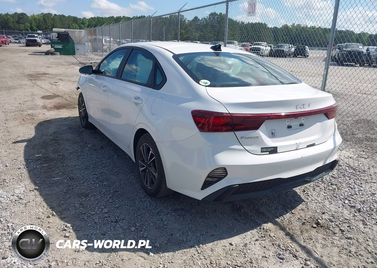 2024 Kia Forte Lxs VIN:3KPF24AD9RE706207 - 3