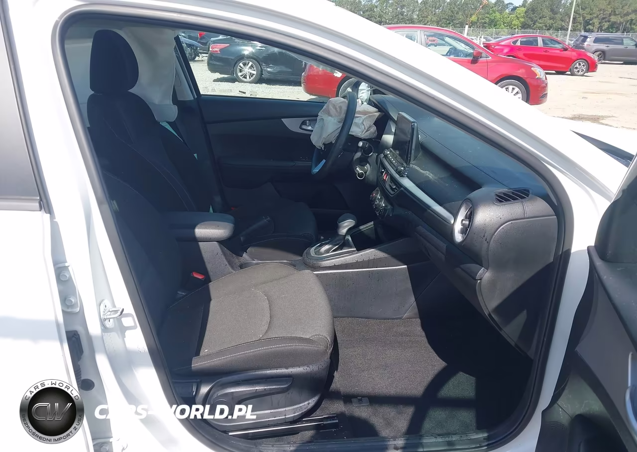 2024 Kia Forte Lxs VIN:3KPF24AD9RE706207 - 5