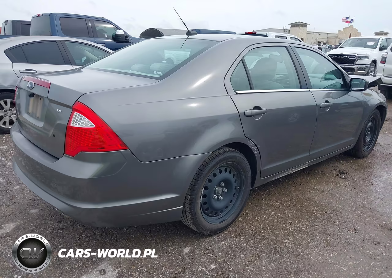 2010 Ford Fusion Se VIN:3FAHP0HA3AR340391 - 4