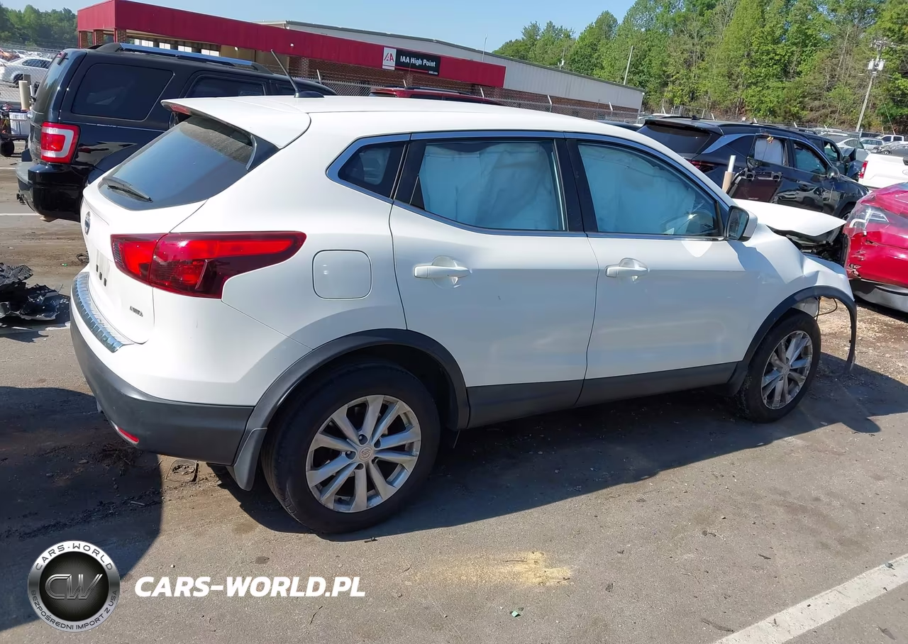 2017 Nissan Rogue Sport S VIN:JN1BJ1CR7HW118399 - 14