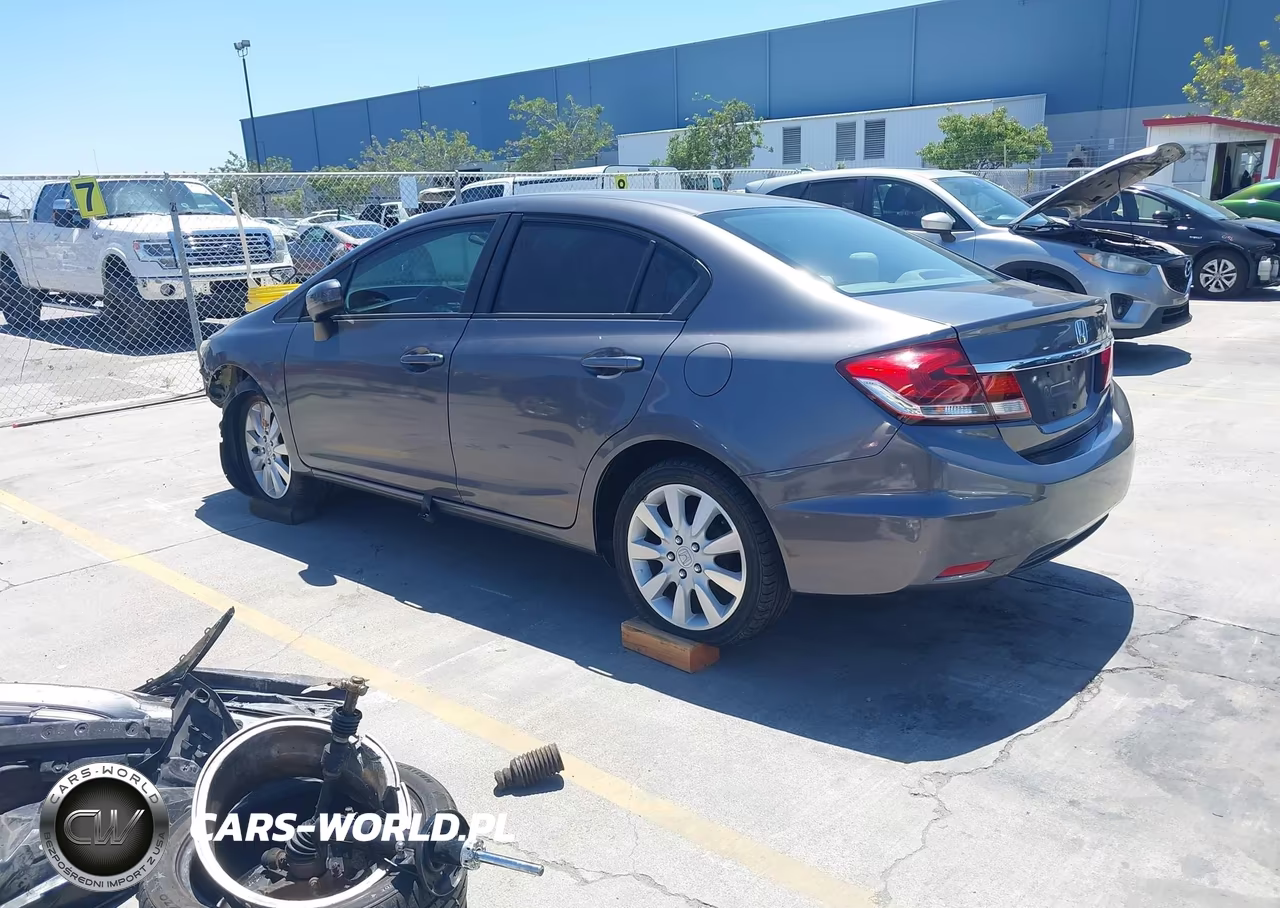 2014 Honda Civic Lx VIN:2HGFB2F56EH504379 - 3